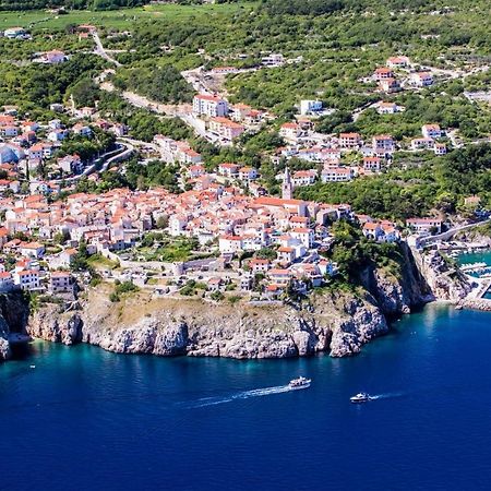 Vacation Home Kovachnica Vrbnik Esterno foto