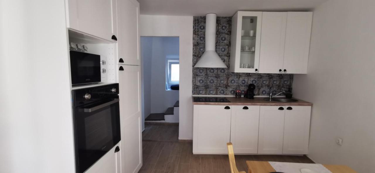 Vacation Home Kovachnica Vrbnik Esterno foto